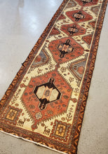 Load image into Gallery viewer, Vintage Hamadan pictorial rug collection