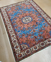 Load image into Gallery viewer, Malayer rug Antique Carpet