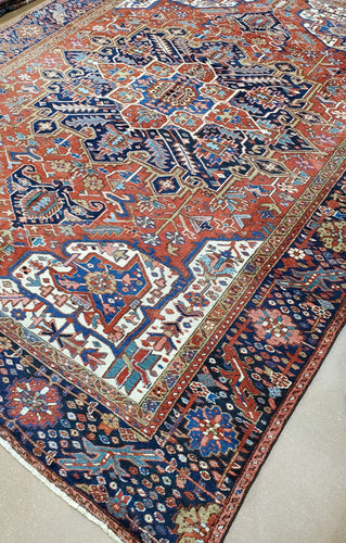 Persian Heriz Carpet, Antique Rugs and Carpets Circa 1930s