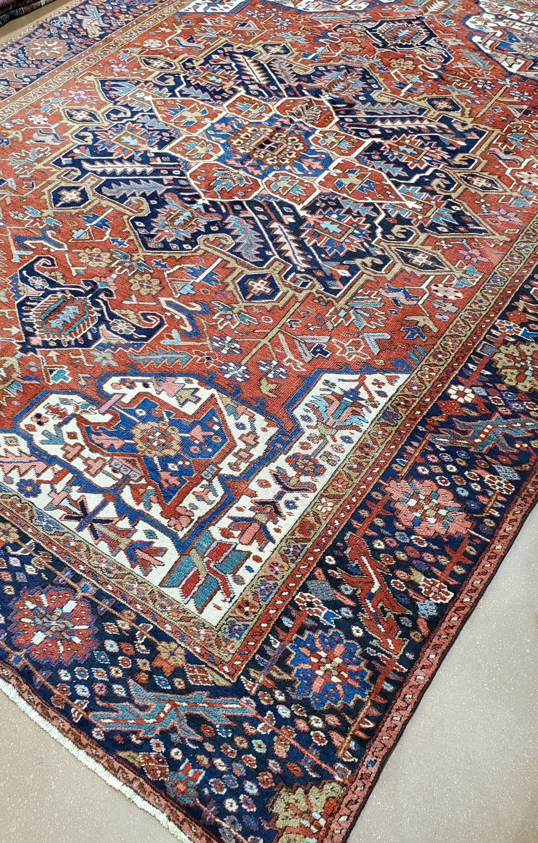 Persian Heriz Carpet, Antique Rugs and Carpets Circa 1930s