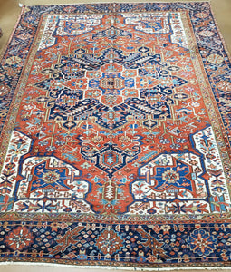 Persian Heriz Carpet, Antique Rugs and Carpets Circa 1930s