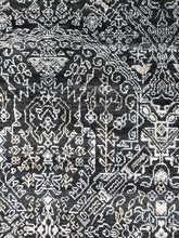 Load image into Gallery viewer, Modern Rug, Indian Rug
